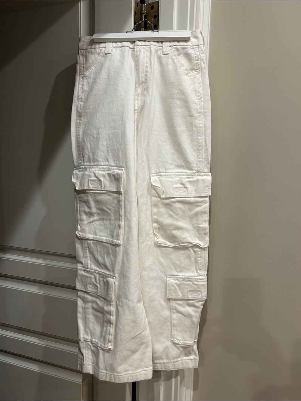 Divided White Cargo Pocket Wide-Leg Pants